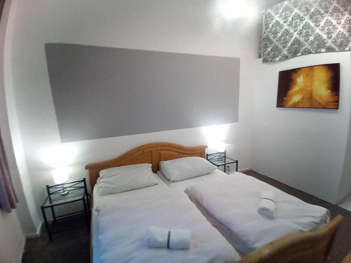 Prague Zizkov 1St Apartment ภายนอก รูปภาพ