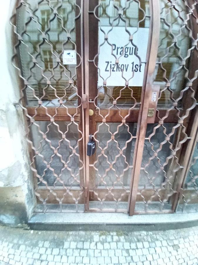 Prague Zizkov 1St Apartment ภายนอก รูปภาพ